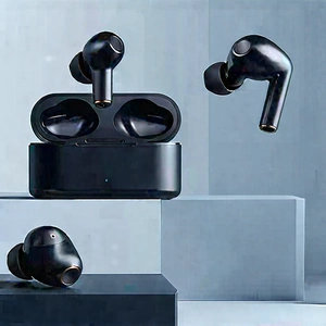 Wireless earbuds with streaming content