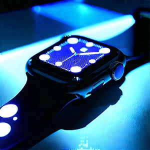 Smart watch with holographic display