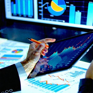Business Hdr Photography: Finance professional using digital tablet